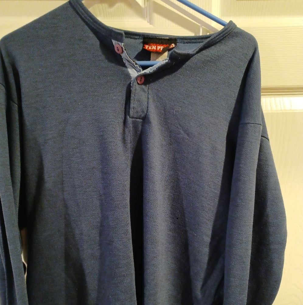 Long sleeved men's xl shirt